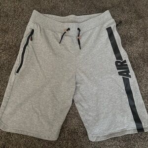 Nike Gray Athletic Shorts Size Medium 0254